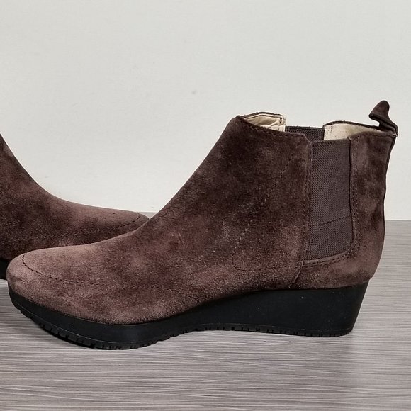 Dr. Scholl's Scarlet Wedge Chelsea Bootie, Brown Suede, Womens Size 6.5 - Picture 6 of 10